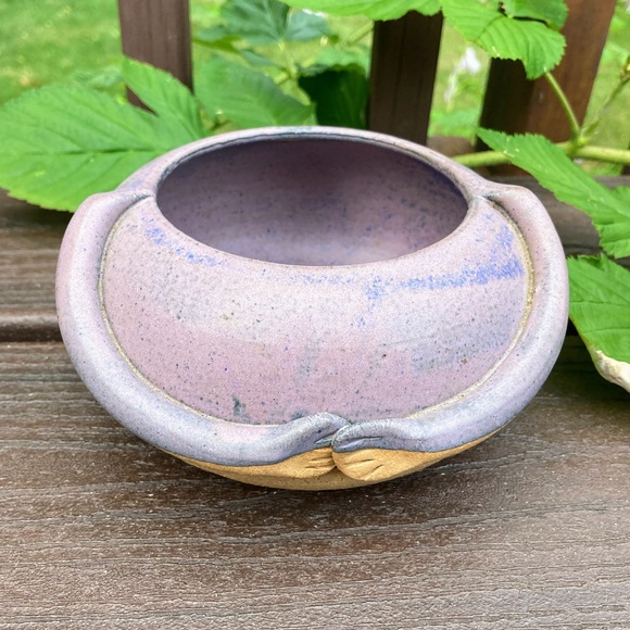 Vintage Depot Creek Pottery Quirky Handmade Artisan Pottery Hands Holding Bowl - Picture 8 of 12